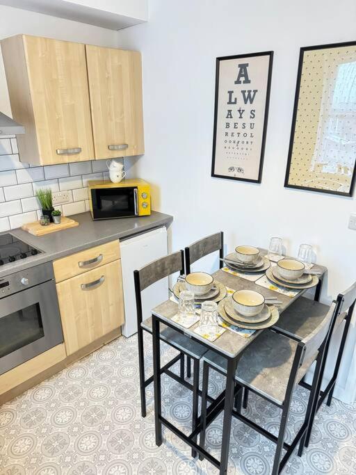Cosy Home In Barnsley Centre エクステリア 写真